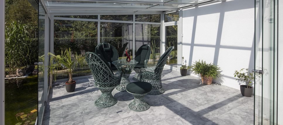 Fotele ogrodowe: relaks w ogrodzie może być prawdziwą przyjemnością